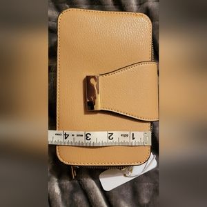 NWT Minimal wallet/purse with crossbody strap